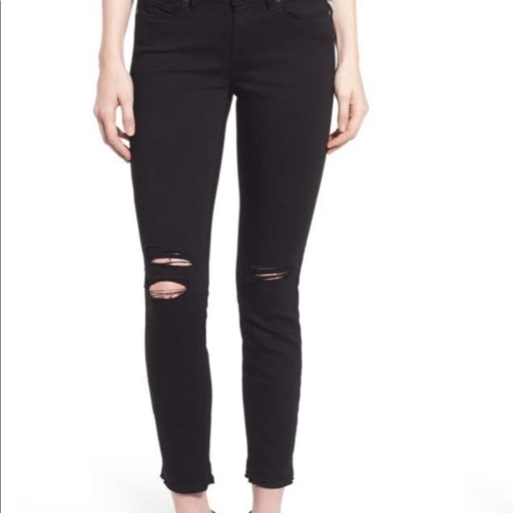 🎀SOLD🎀 Distressed verdugo ultra skinny jeans 25 - Picture 2 of 7